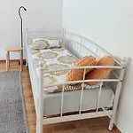 Appartamento Cozy 1br With Balcony, Free Wifi And Parking