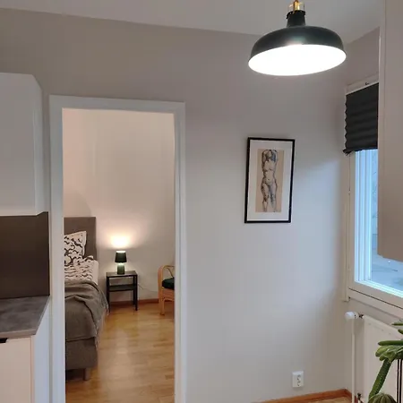 Cozy 1br With Balcony, Free Wifi And Parking *