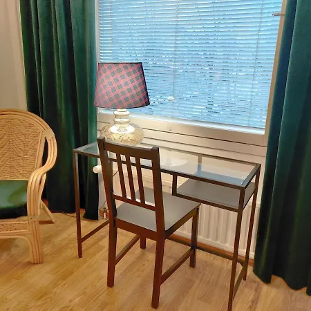 Апартаменты Cozy 1br With Balcony, Free Wifi And Parking *