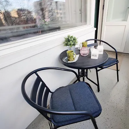 Cozy 1br With Balcony, Free Wifi And Parking