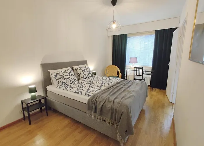 Cozy 1br With Balcony, Free Wifi And Parking *