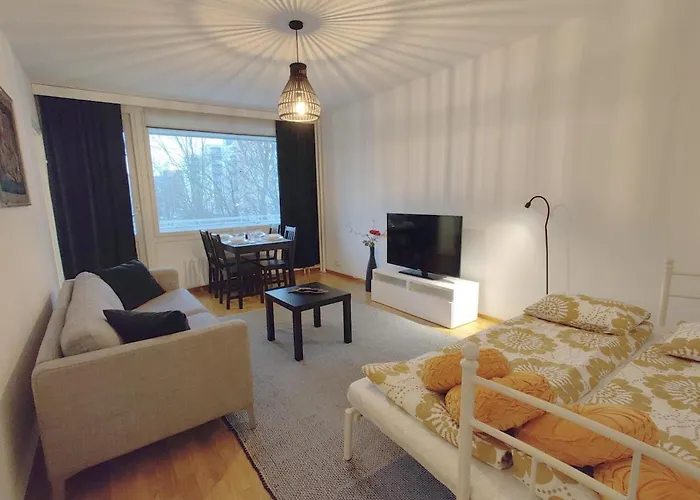 Cozy 1br With Balcony, Free Wifi And Parking