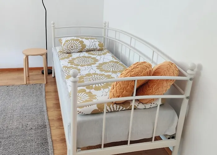 Daire Cozy 1br With Balcony, Free Wifi And Parking